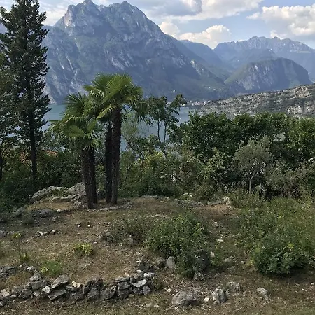 Villa I Tati Nago-Torbole